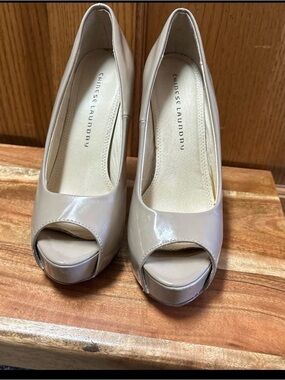 Chinese Laundry Beige Patent Peep-Toe Pumps
